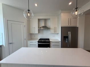 611 Carrington Blvd ,Calgary, Calgary, AB T3P 1K8