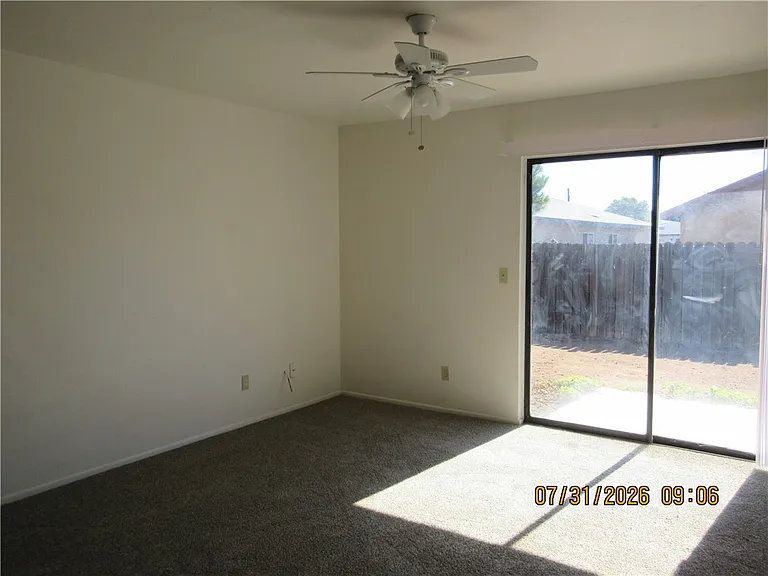 3574 N Wells St — Photo 12