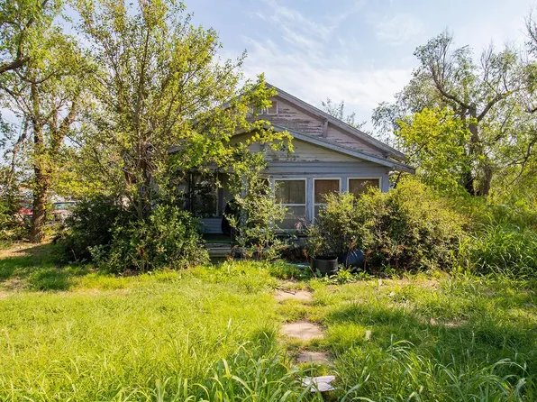 107 Kingman Ave, Coats, KS 67028