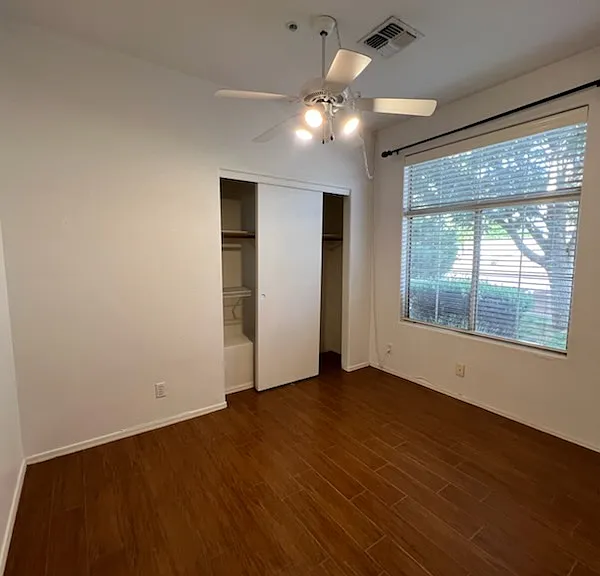 1633 E Lakeside Dr #119 — Photo 15