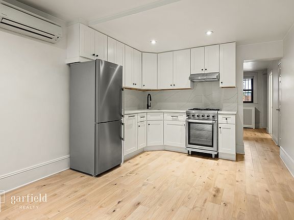 4th image of 383 7th St #1