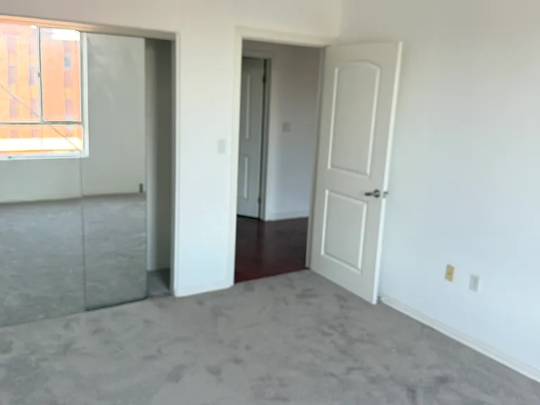 3750 Santa Rosalia Dr #513 — Photo 22