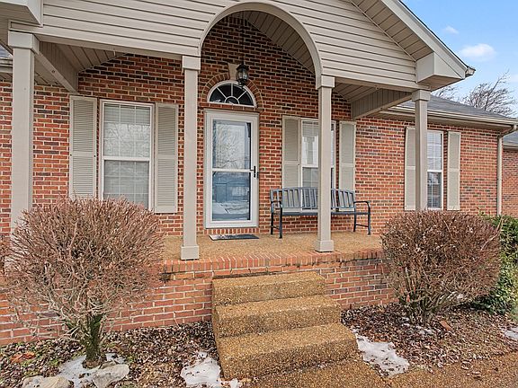 2nd image of 131 Cora St
