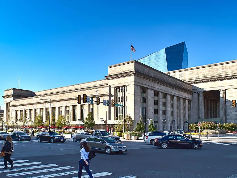 Make your commute easier with the 30th Street Station nearby