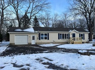 10966 S Roberts Rd, Dunkirk, NY 14048