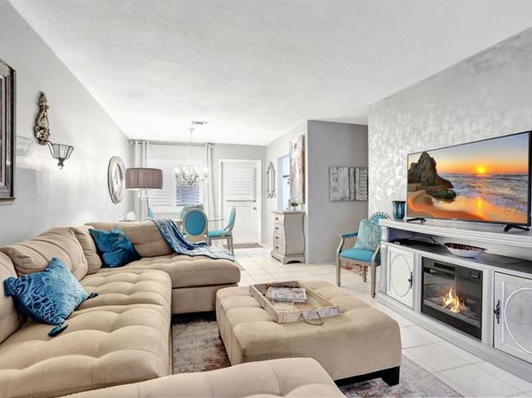 2131 NE 42nd Ct APT 210E