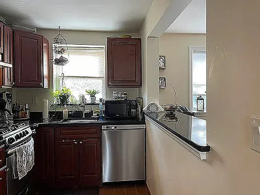 23-22 24th St #2B photo 1