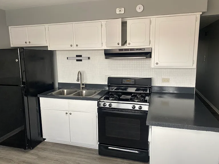 74 Yates Ave #3N — Photo 13