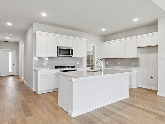 2nd image of 1117 Sunward Rd