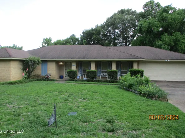 1243 Ferncrest Dr, Jackson, MS 39211
