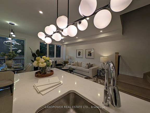 3rd image of 162 Anna Russell Way