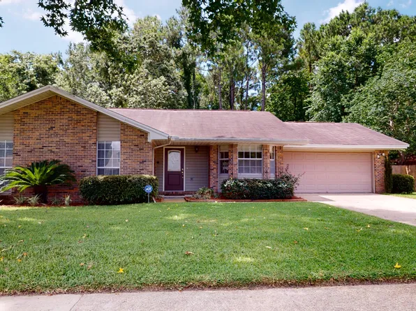 251 Echo Cir, Fort Walton Beach, FL 32548