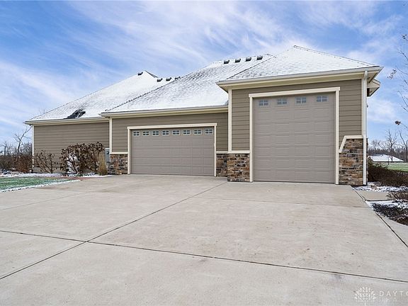 4th image of 7992 Carter Dr