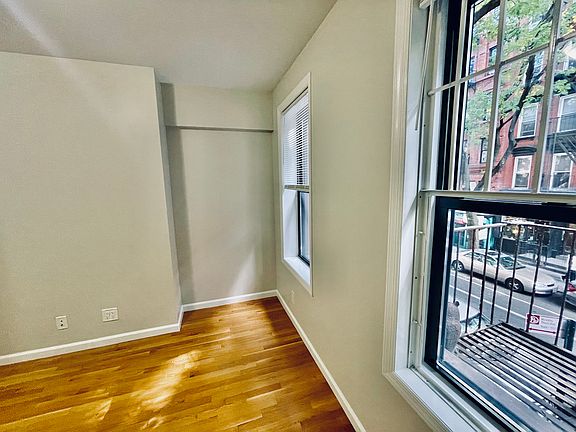 5th image of 429 E 9th St #Fr3