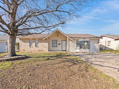 613 NW Newton Dr, Burleson, TX, 76028
