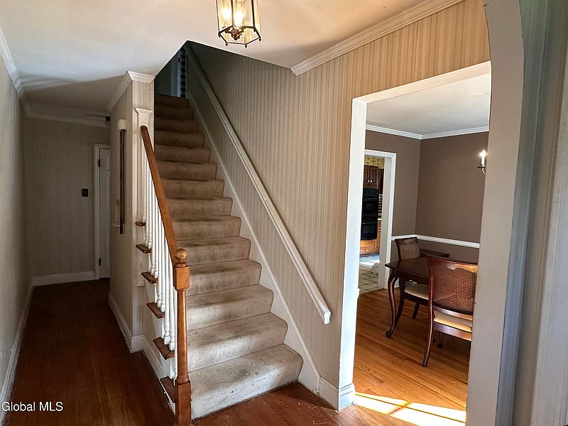 3rd image of 1556 Dean Street