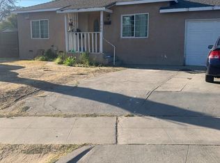 3945 E Turner Ave, Fresno, CA 93702