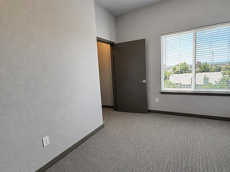 Recent Construction, Premier Finishes, Wonderful Rates! Enclave Apartments — Photo 33