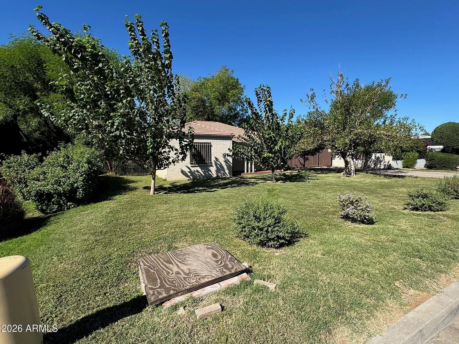 2 bed, 1100 sqft, $1,750 — Photo 3