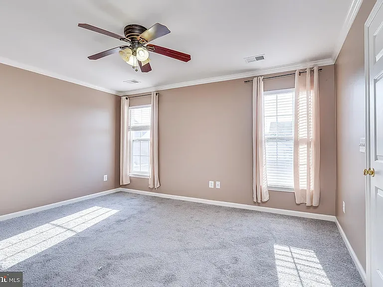 1353 N Fairfax Blvd — Photo 30