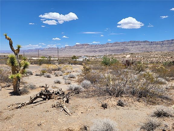 4th image of 720 E Vulcan Drive