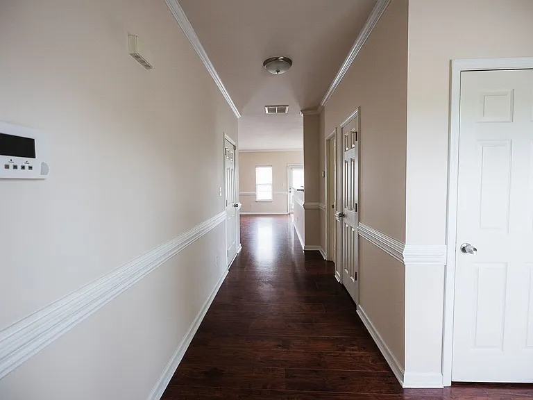 710 Central Park Ave — Photo 7