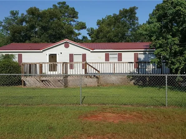 39 H St, Daleville, AL 36322