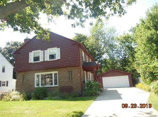 412 Grove St, Janesville, WI 53545