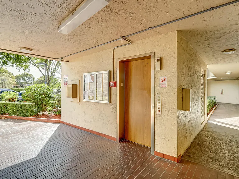 6751 N University Dr #302 — Photo 5