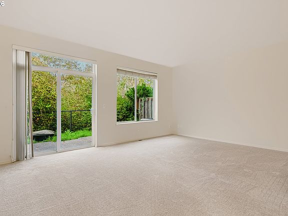 5th image of 1605 SW 173rd Ter
