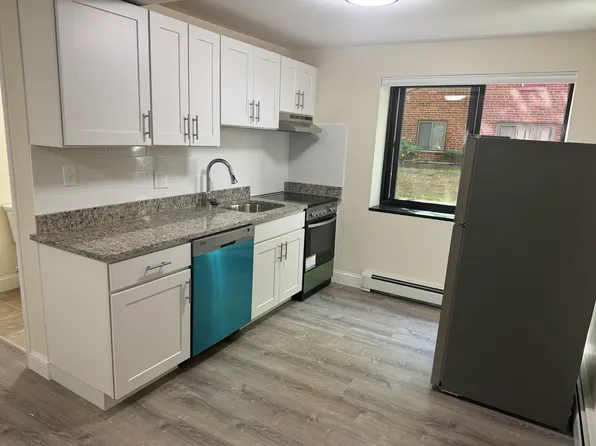 13 Chester St #44, Cambridge, MA 02140