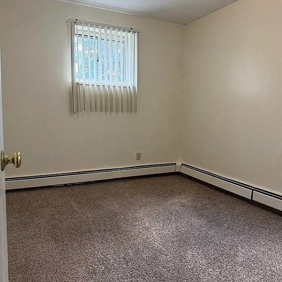 49 Sumner St #4 — Photo 8