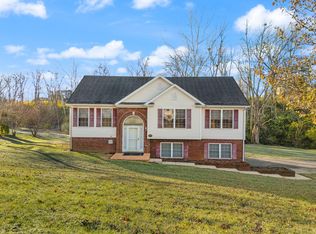 320 Ridgeview Dr, Berea, KY 40403