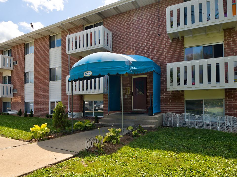Park Trails Apartments of Wauconda. 1 & 2 bedroom 1 bath hom
