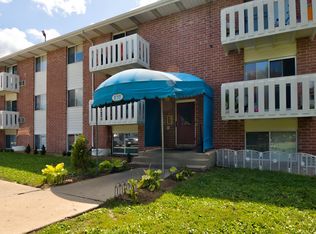 630 E Liberty St APT 310, Wauconda, IL 60084