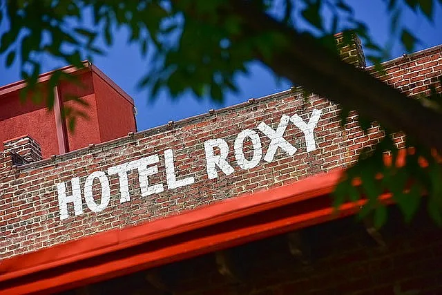 Hotel Roxy Lofts — Photo 32