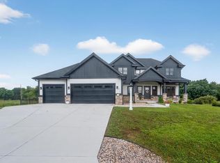 6359 Forest Park Dr, Deforest, WI 53532