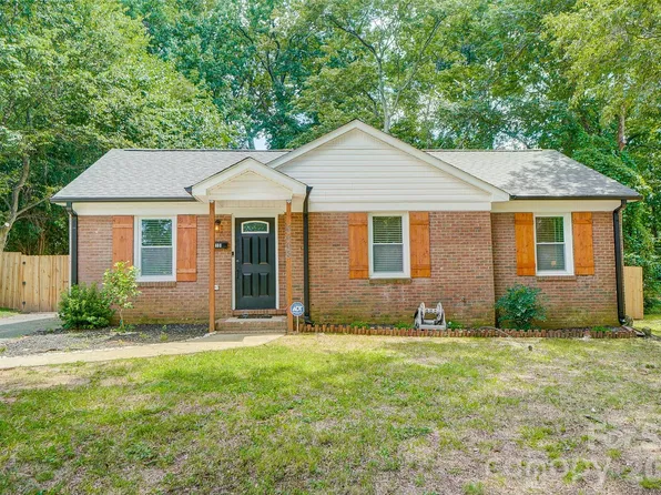 6608 Rosecran Dr, Charlotte, NC 28215