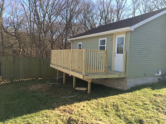Back deck on house 