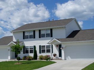 726 Saunders Rd, Kaukauna, WI 54130