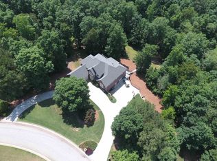 1042 Laurel Ridge Dr, McDonough, GA 30252
