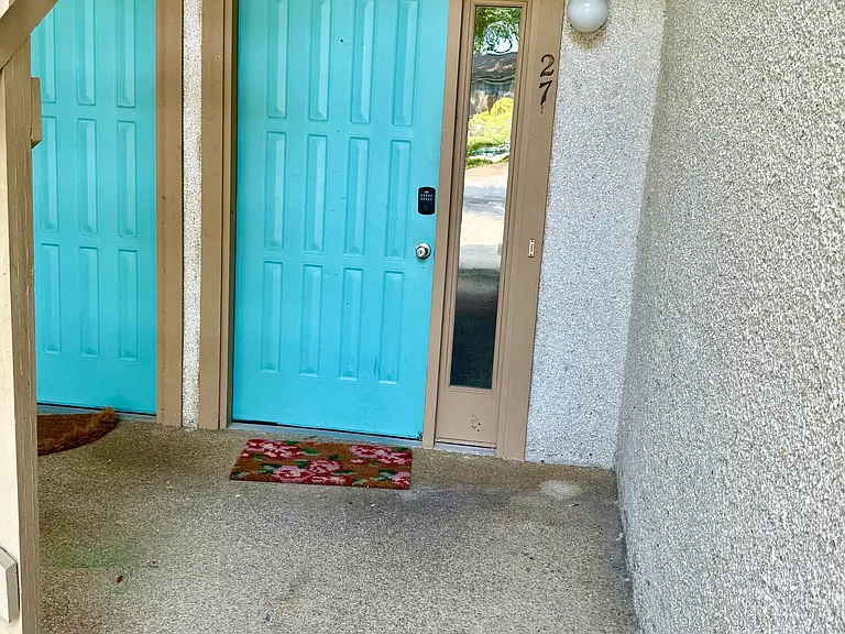 227 Walmar Grv — Photo 19