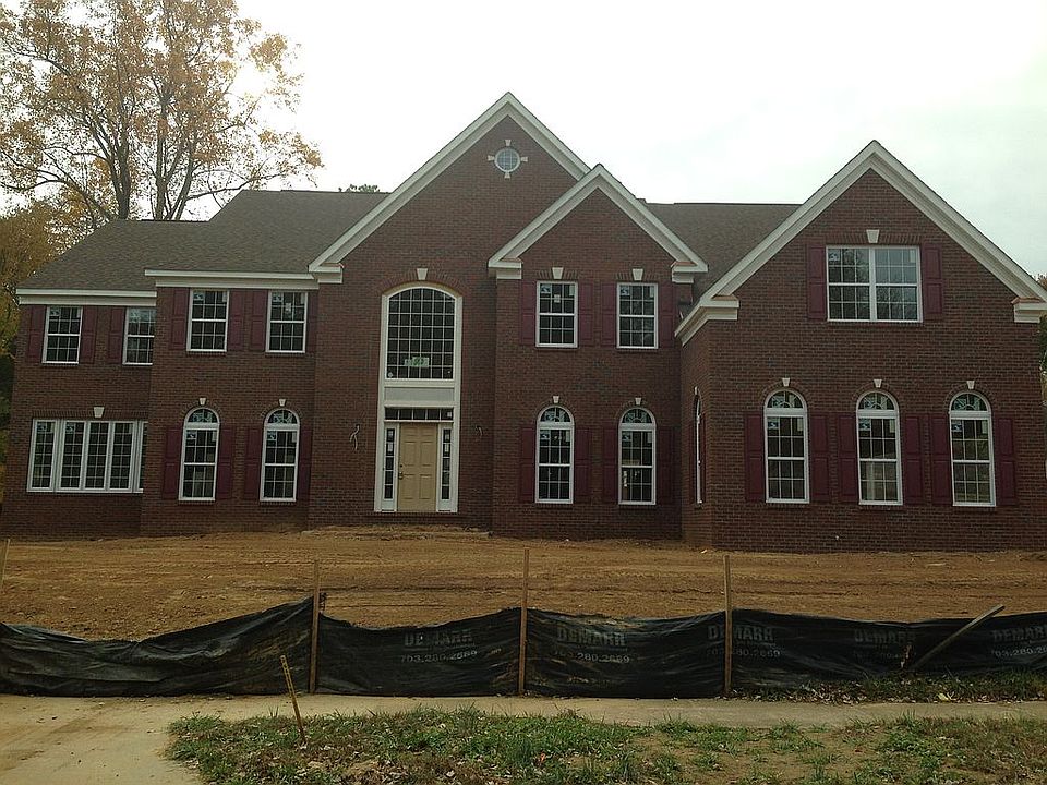 2nd image of 1933 McFall St
