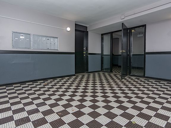 5th image of 118 N Kostner Ave APT 3