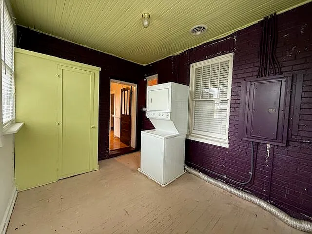 715 Ferdinand Ave SW — Photo 19