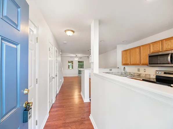 7902 Shadow Oak Dr, Charleston, SC 29406