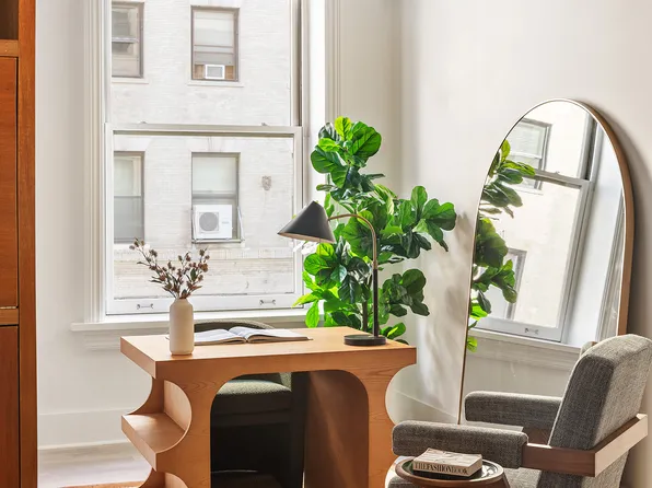 161 Hudson Street image 10 of 20