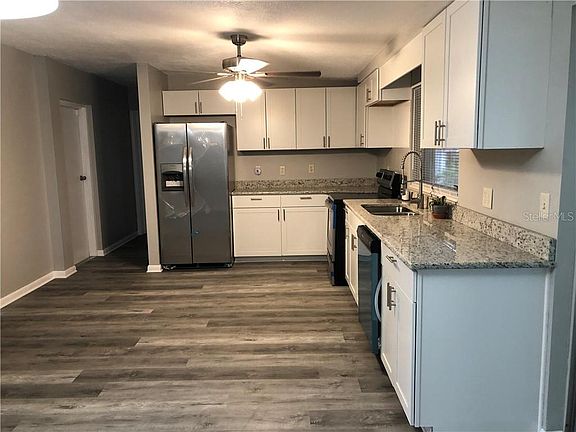 2nd image of 10 Twilight Ln