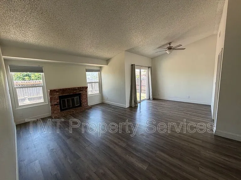 8272 Kilmer Cir — Photo 6