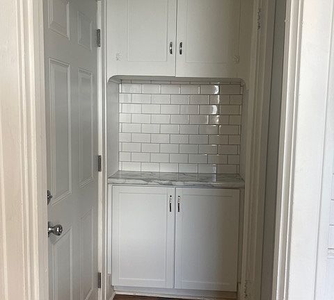 4th image of 2121 Bryan St